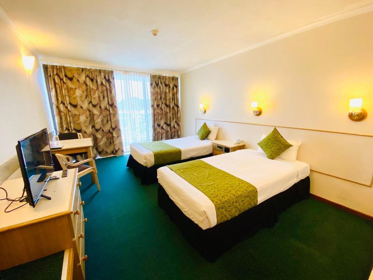 Acacia Court Hotel Cairns Ngoại thất bức ảnh
