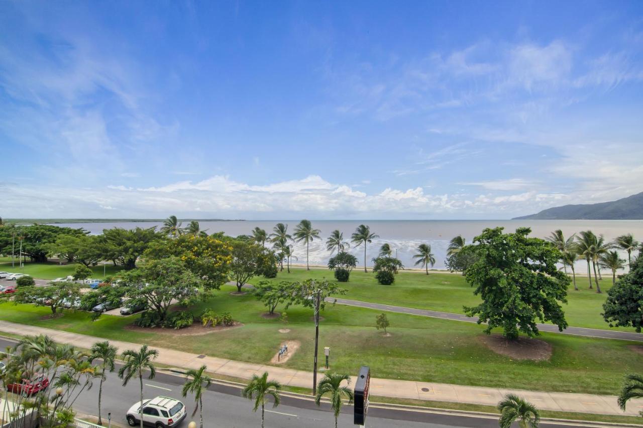 Acacia Court Hotel Cairns Ngoại thất bức ảnh