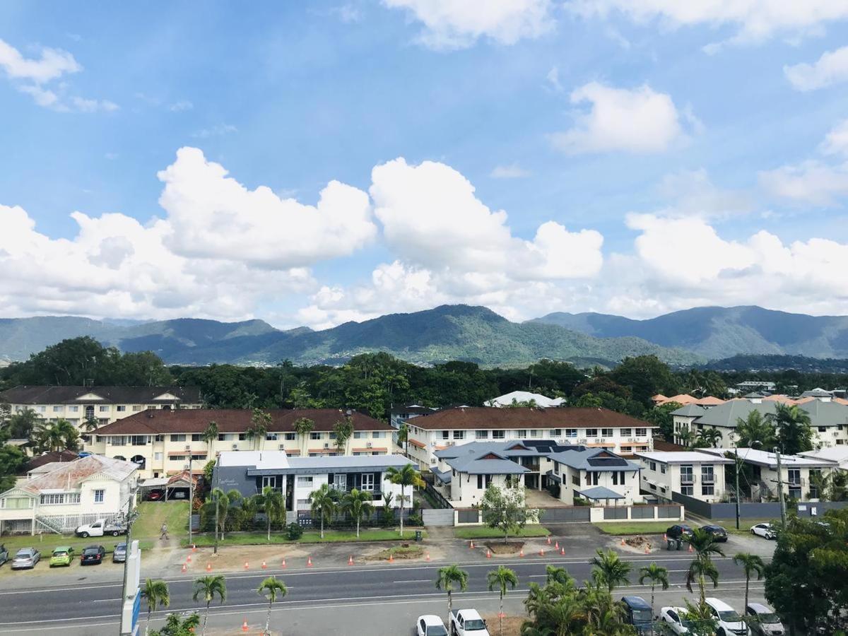 Acacia Court Hotel Cairns Ngoại thất bức ảnh
