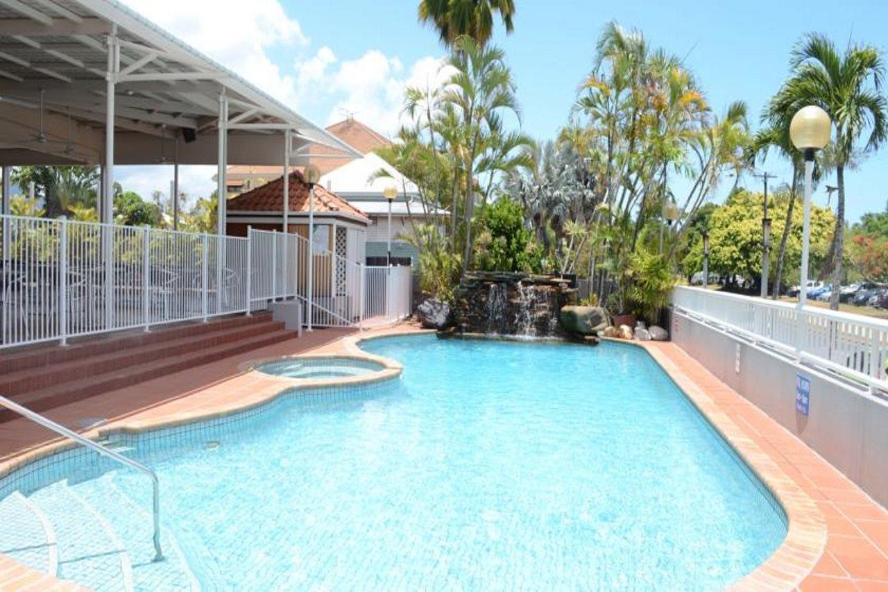 Acacia Court Hotel Cairns Ngoại thất bức ảnh