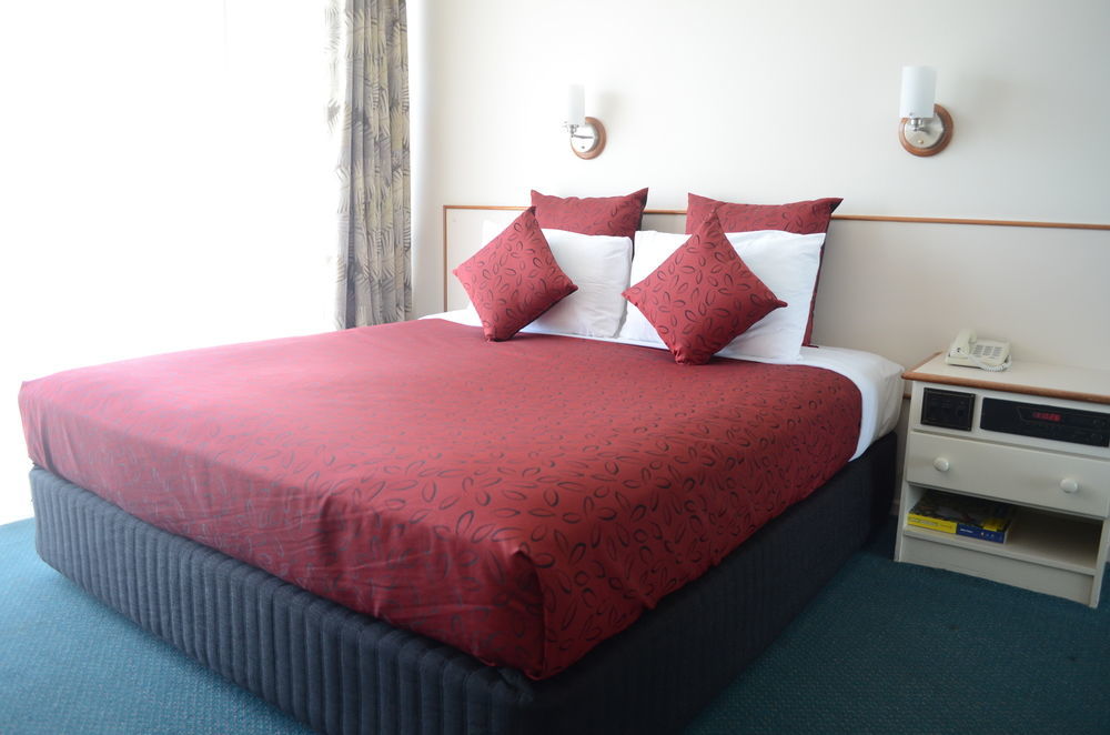 Acacia Court Hotel Cairns Ngoại thất bức ảnh