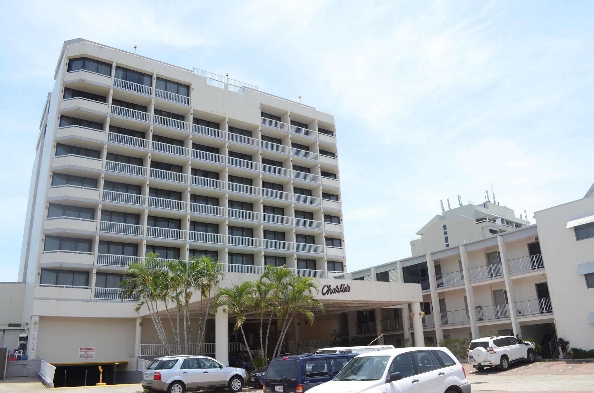 Acacia Court Hotel Cairns Ngoại thất bức ảnh