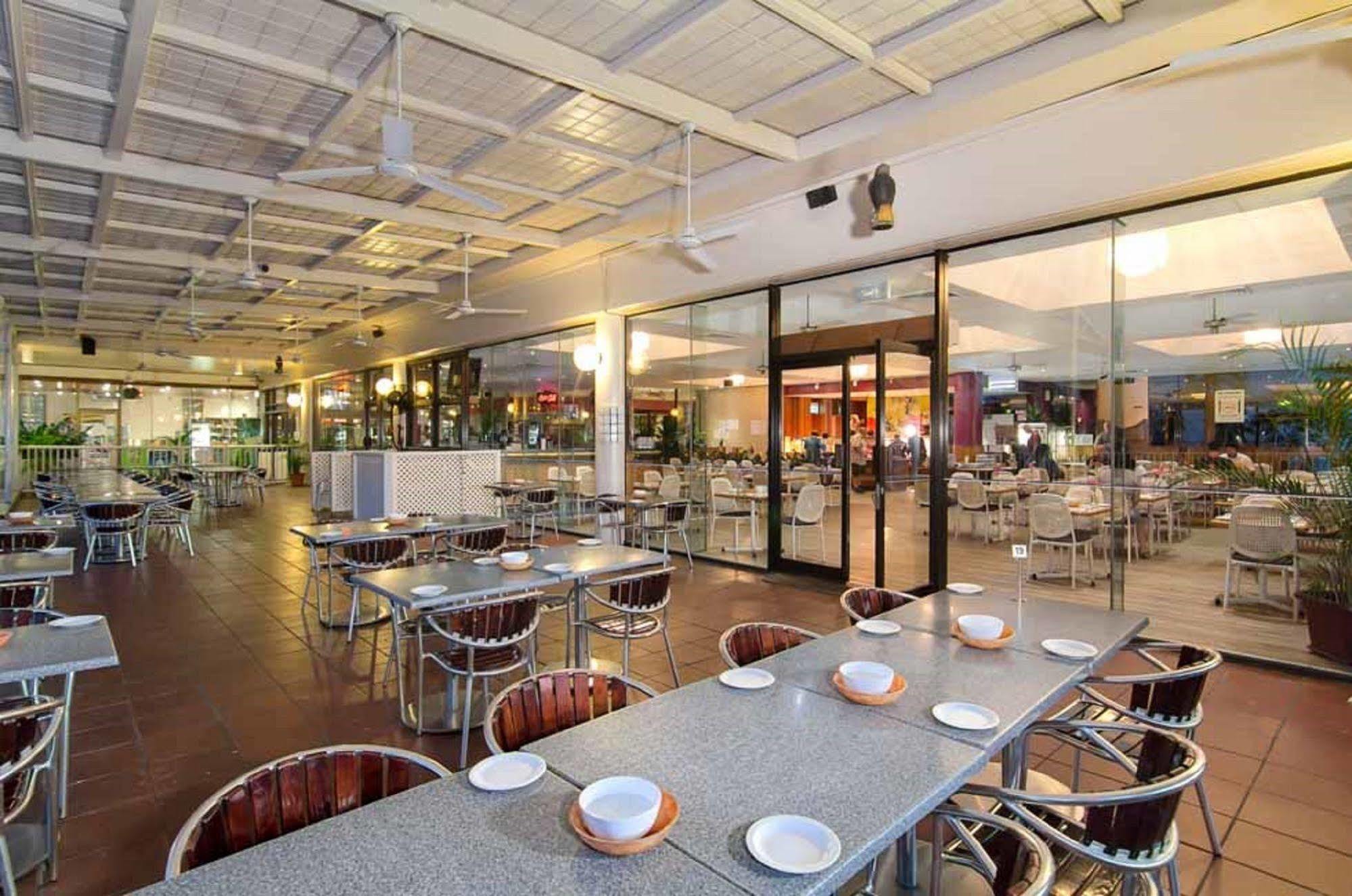 Acacia Court Hotel Cairns Ngoại thất bức ảnh