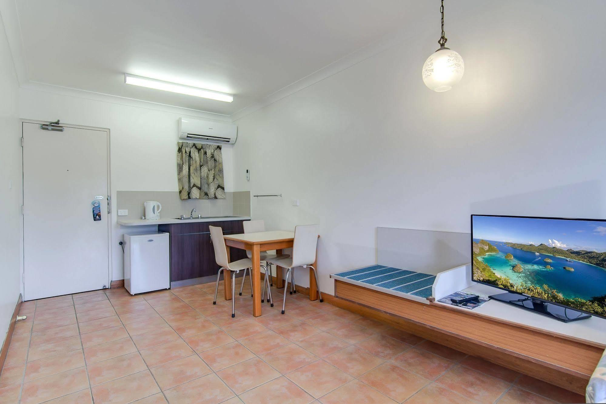 Acacia Court Hotel Cairns Ngoại thất bức ảnh